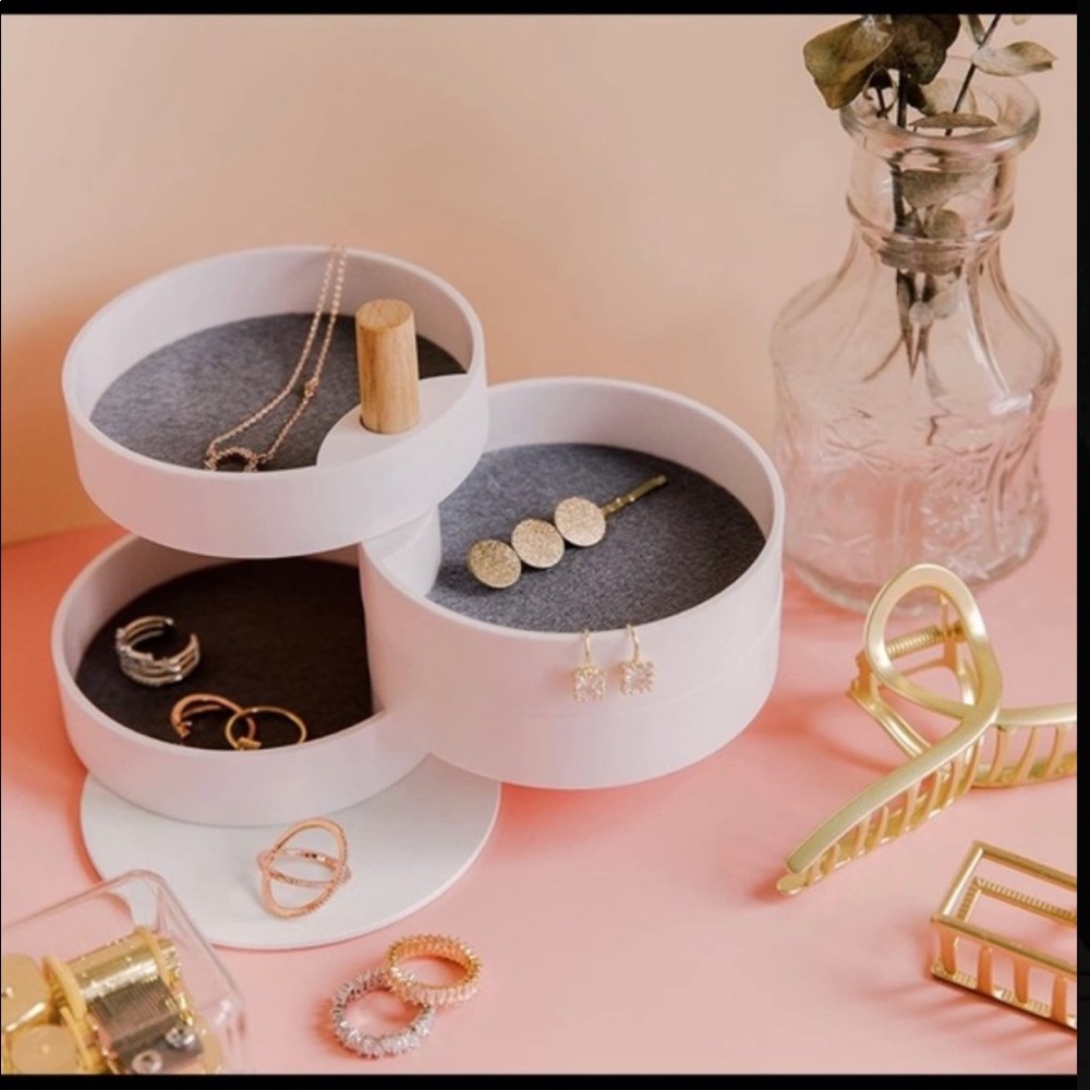 2 Bandits Catchall Tray NWT